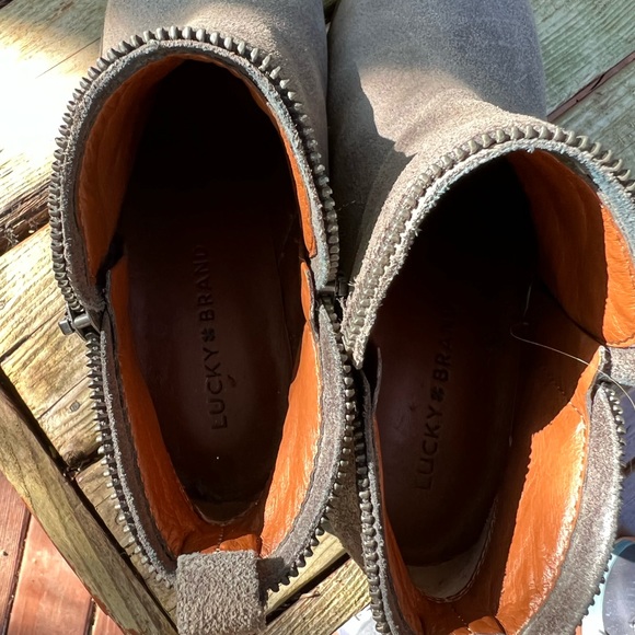 Fossil Booties Like New Condition - Picture 5 of 5